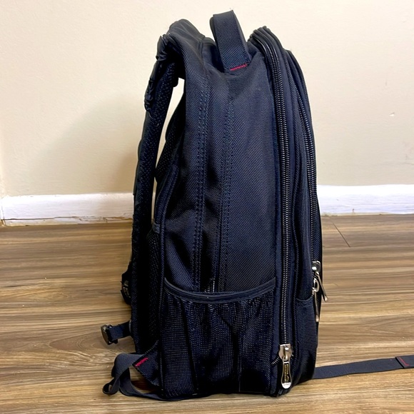 Royal Mountain backpack/Black - Picture 2 of 6